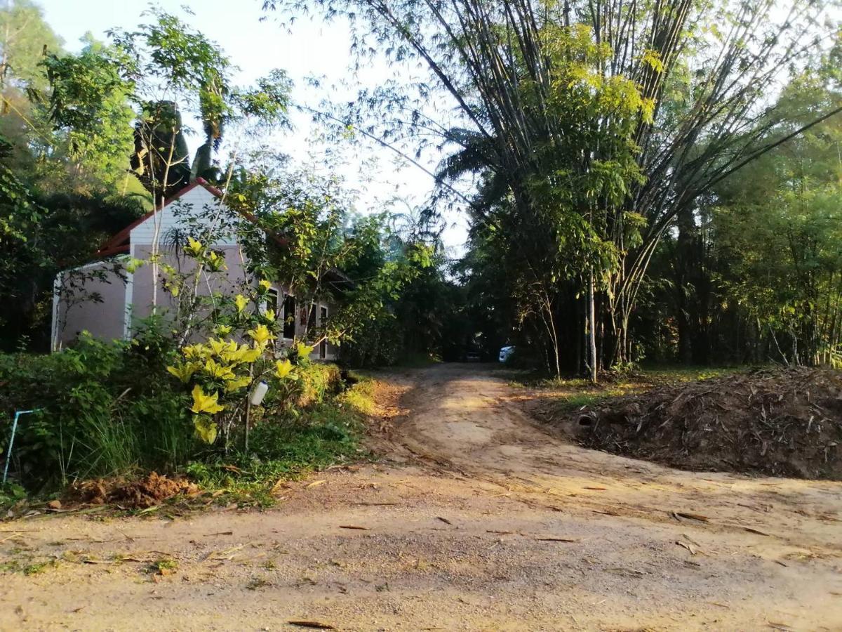 Suan Bang Bon Guest House Plai Phraya Exterior photo
