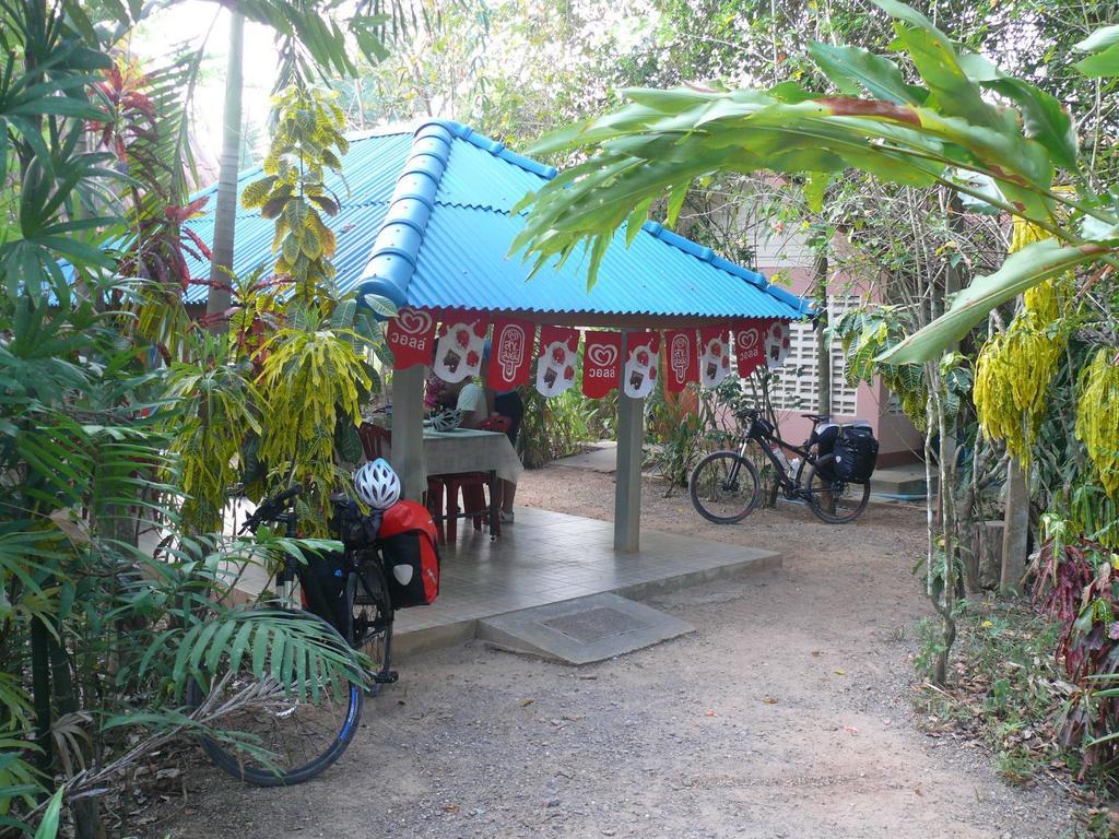 Suan Bang Bon Guest House Plai Phraya Exterior photo