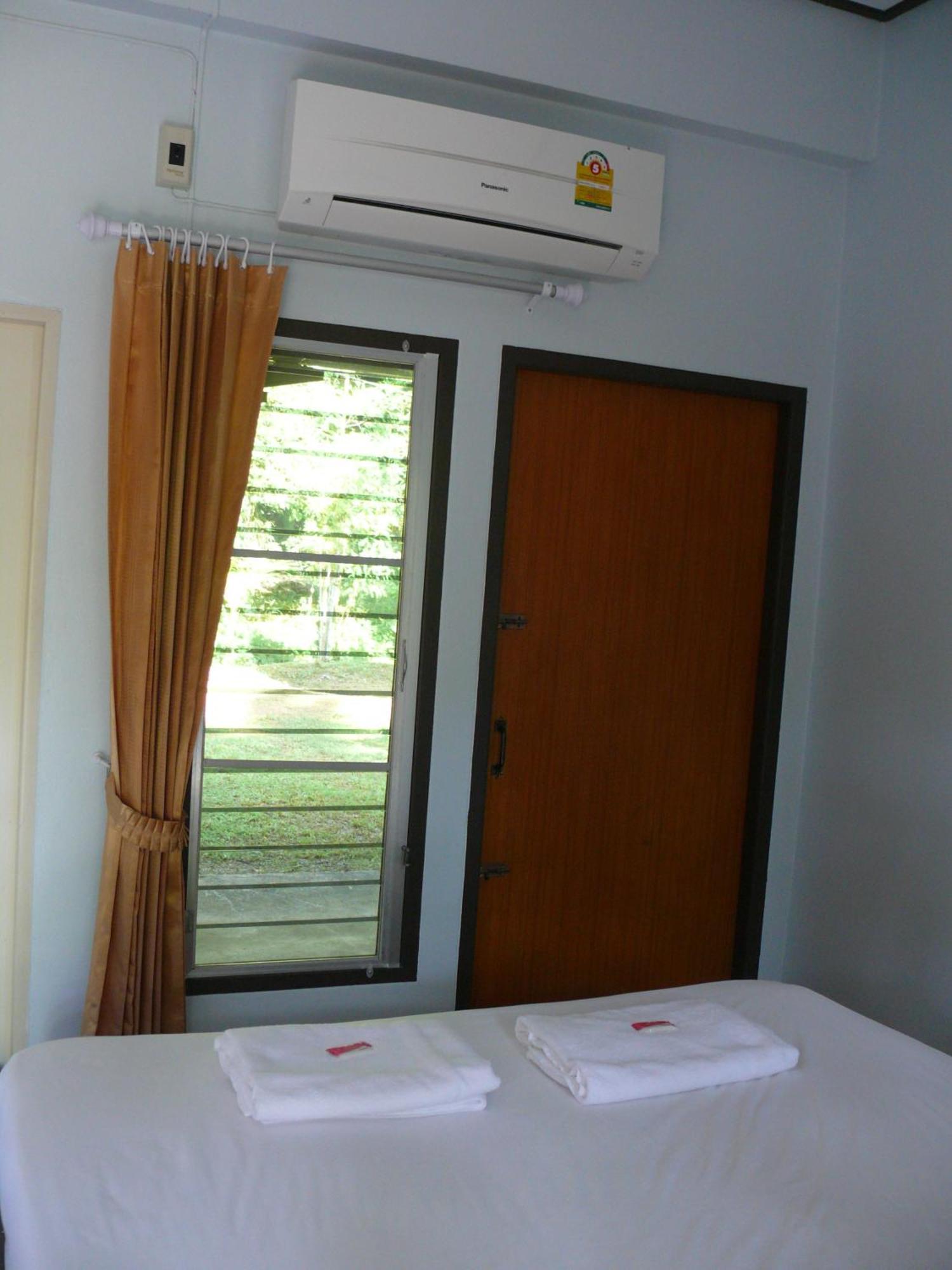 Suan Bang Bon Guest House Plai Phraya Exterior photo