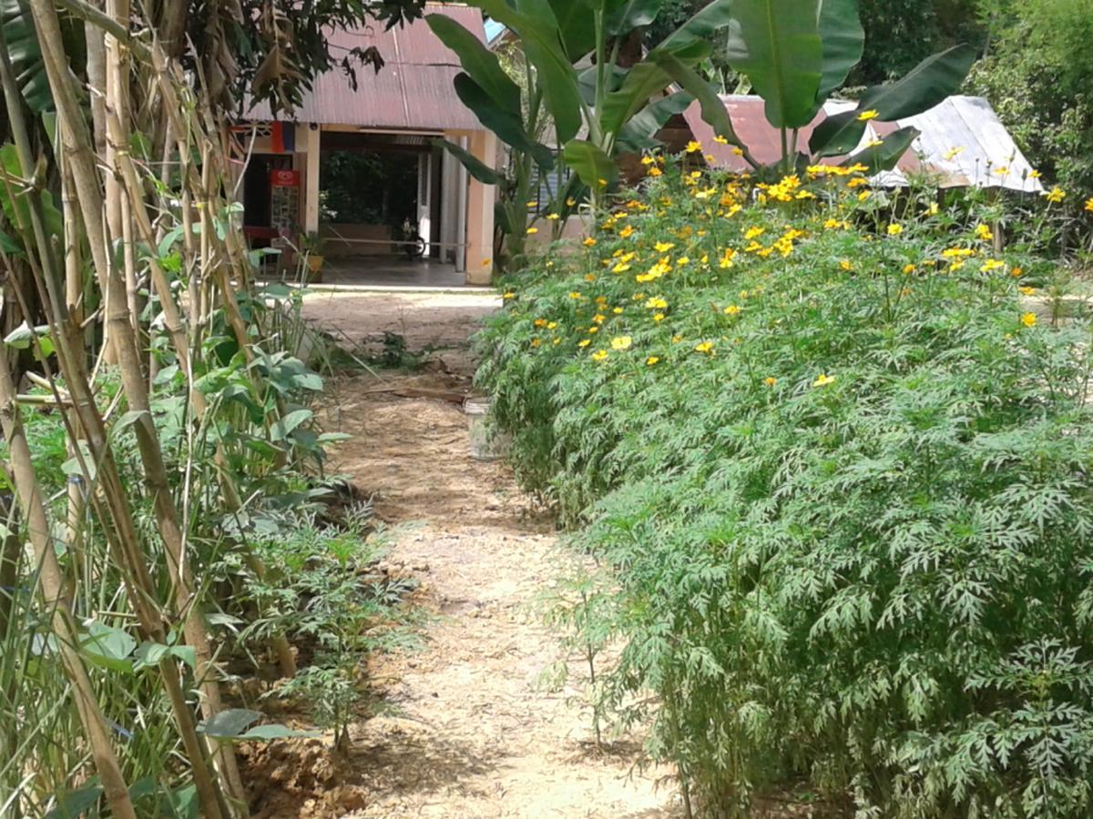 Suan Bang Bon Guest House Plai Phraya Exterior photo