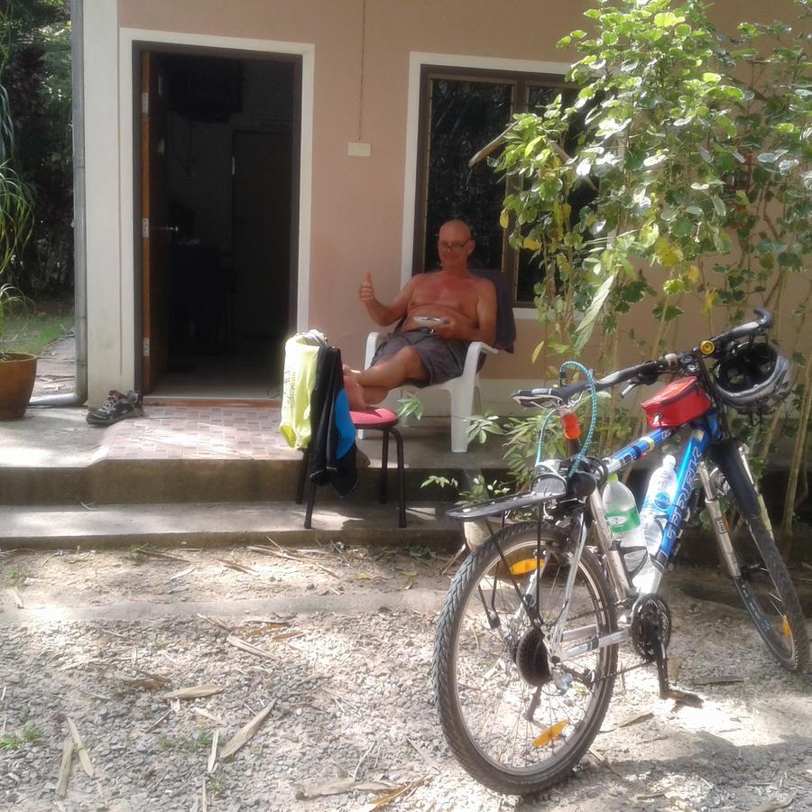 Suan Bang Bon Guest House Plai Phraya Exterior photo